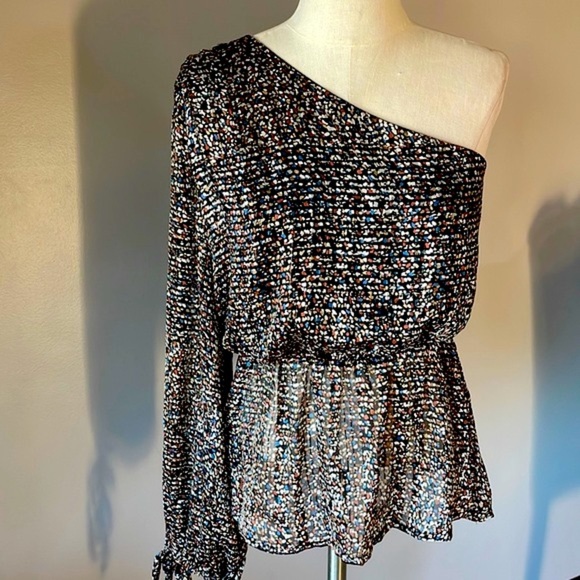 VICI one sleeve one shoulder delicate blouse with lurex gold thread through L - Picture 1 of 13